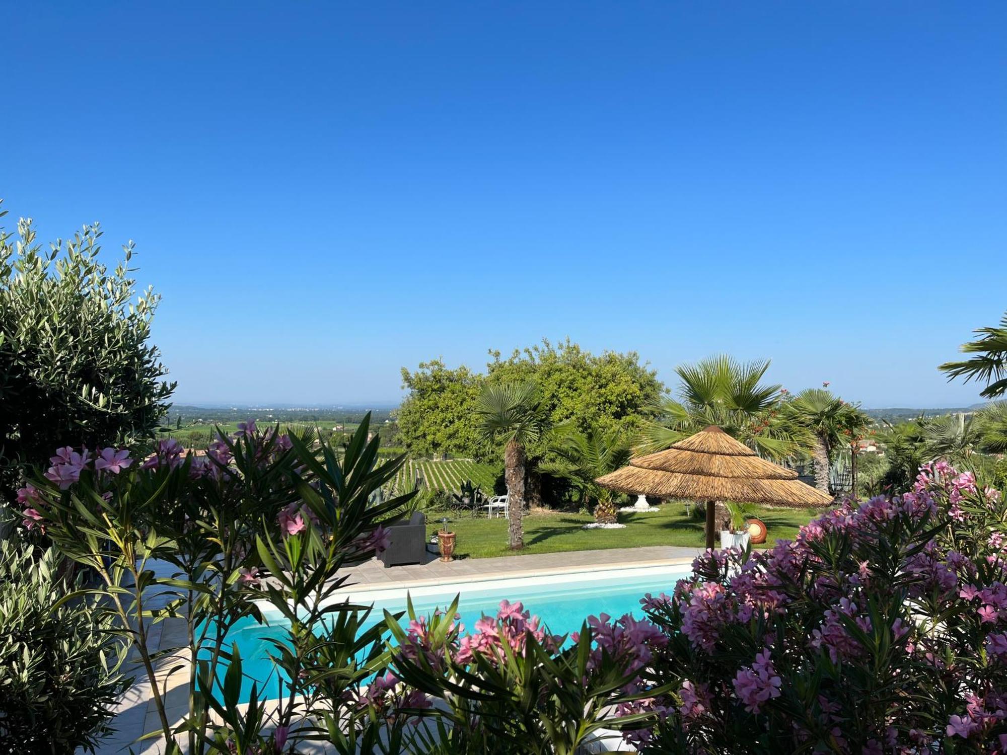 Bed and Breakfast La Thomalie Crillon-le-Brave Esterno foto