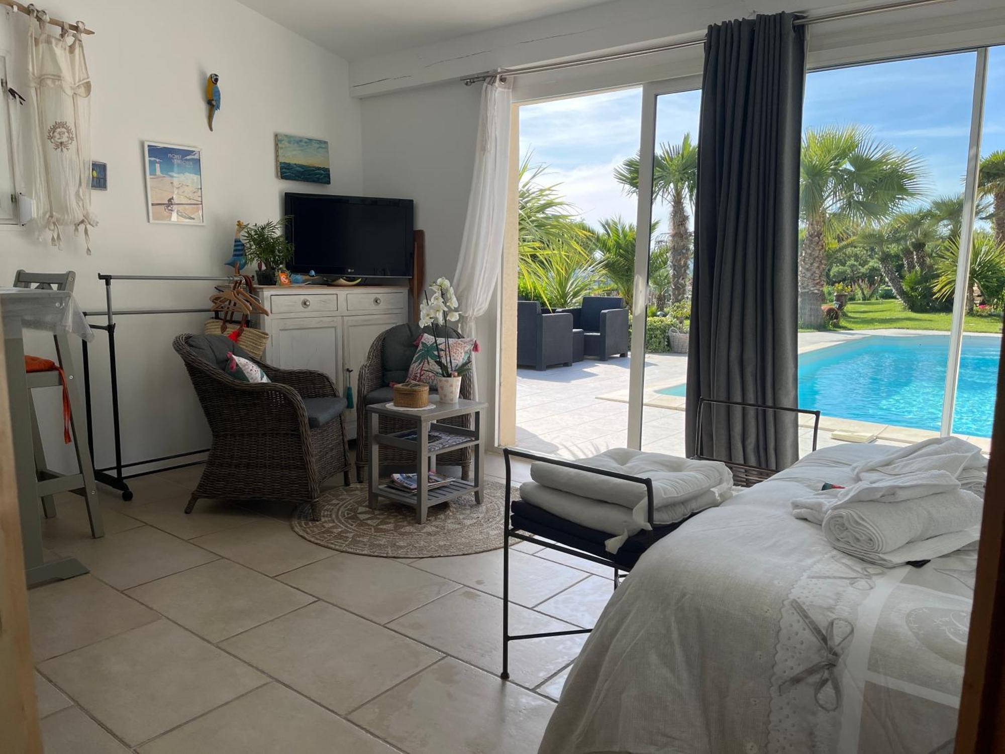 Bed and Breakfast La Thomalie Crillon-le-Brave Esterno foto